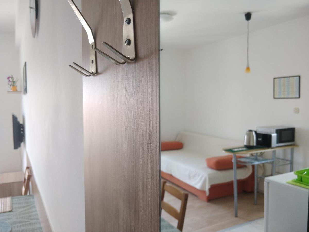 Apartment Booky Novalja