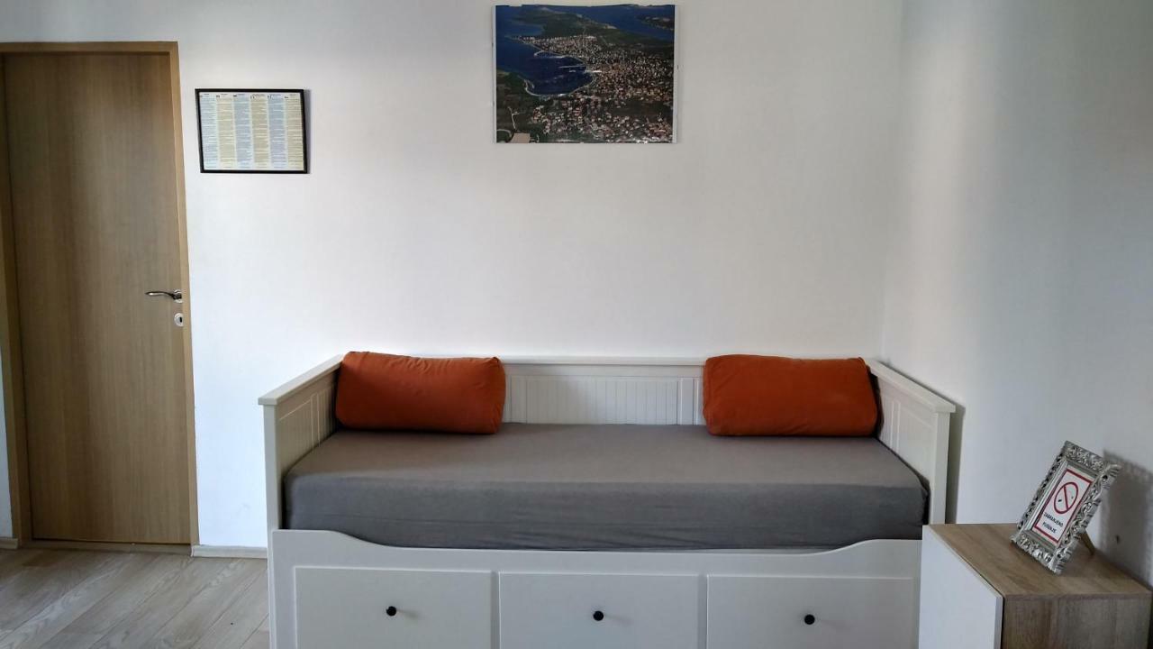Booky Apartment *